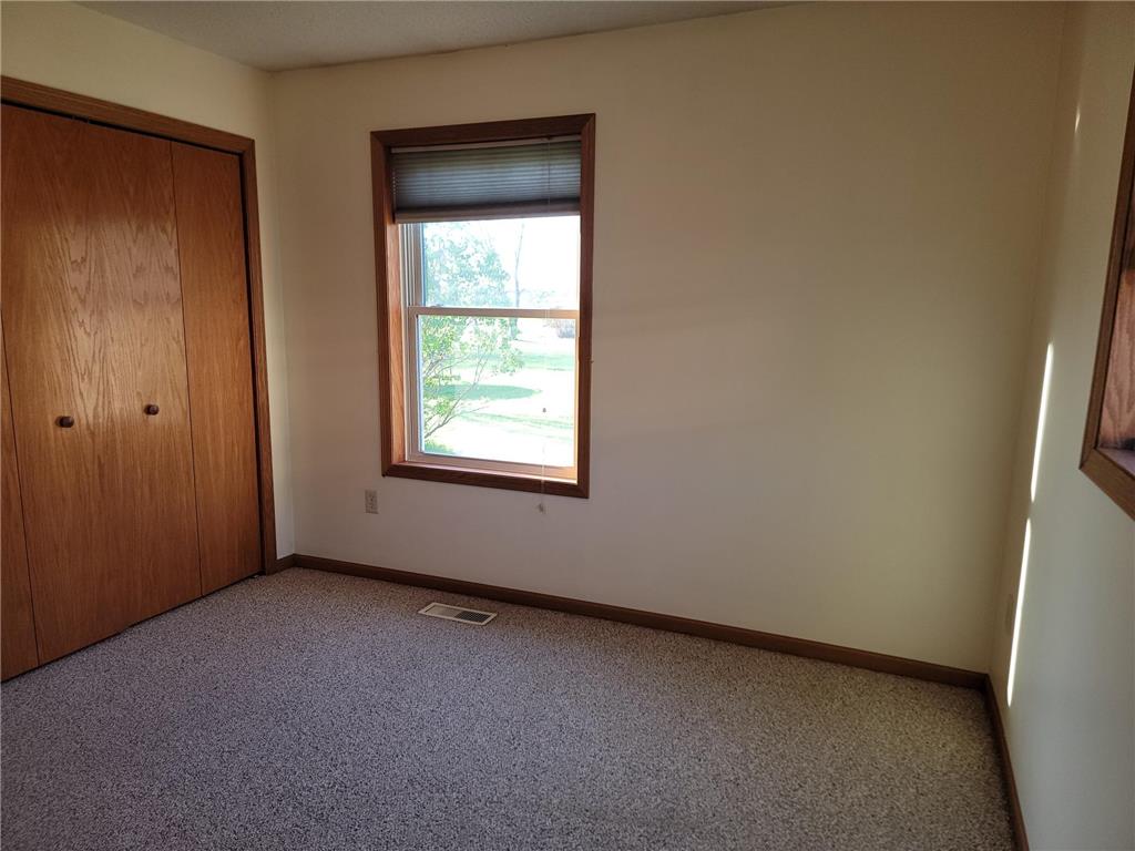 916 Mcdermott Avenue Kandiyohi MN 56251 7070255 image19