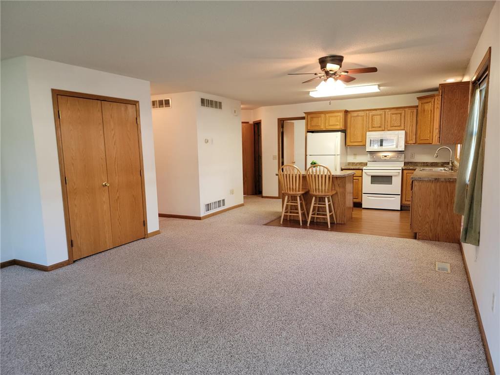 916 Mcdermott Avenue Kandiyohi MN 56251 7070255 image3
