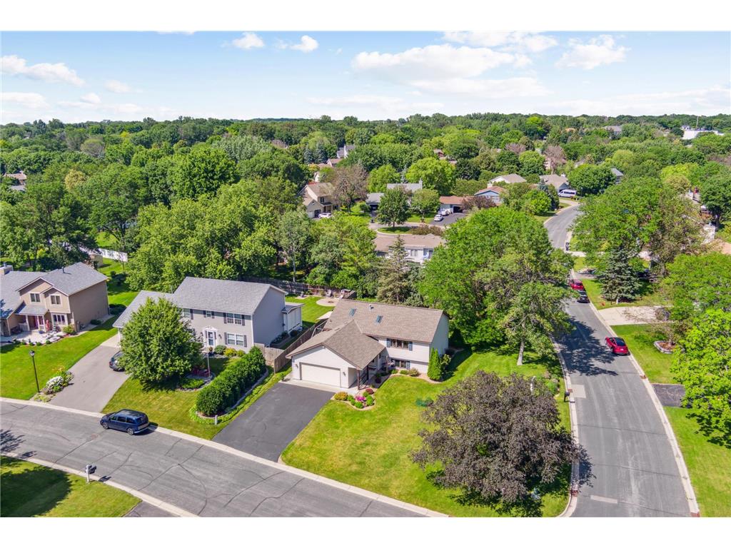 916 Southwind Drive Burnsville MN 55306 6525472 image1