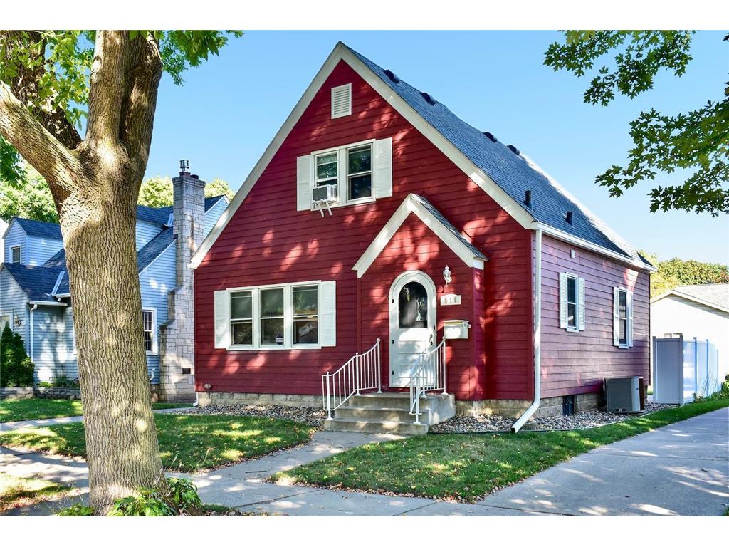 916 W 11th Street Winona MN 55987 6617523 image1