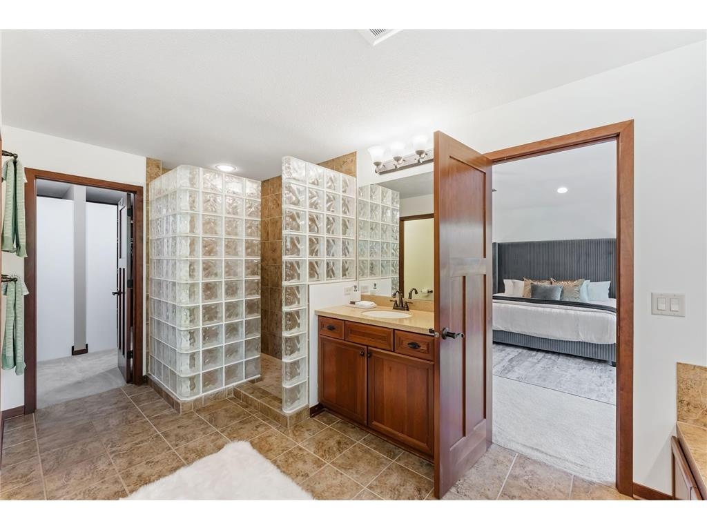 9160 Gateway Lane Eden Prairie MN 55347 7113680 image25