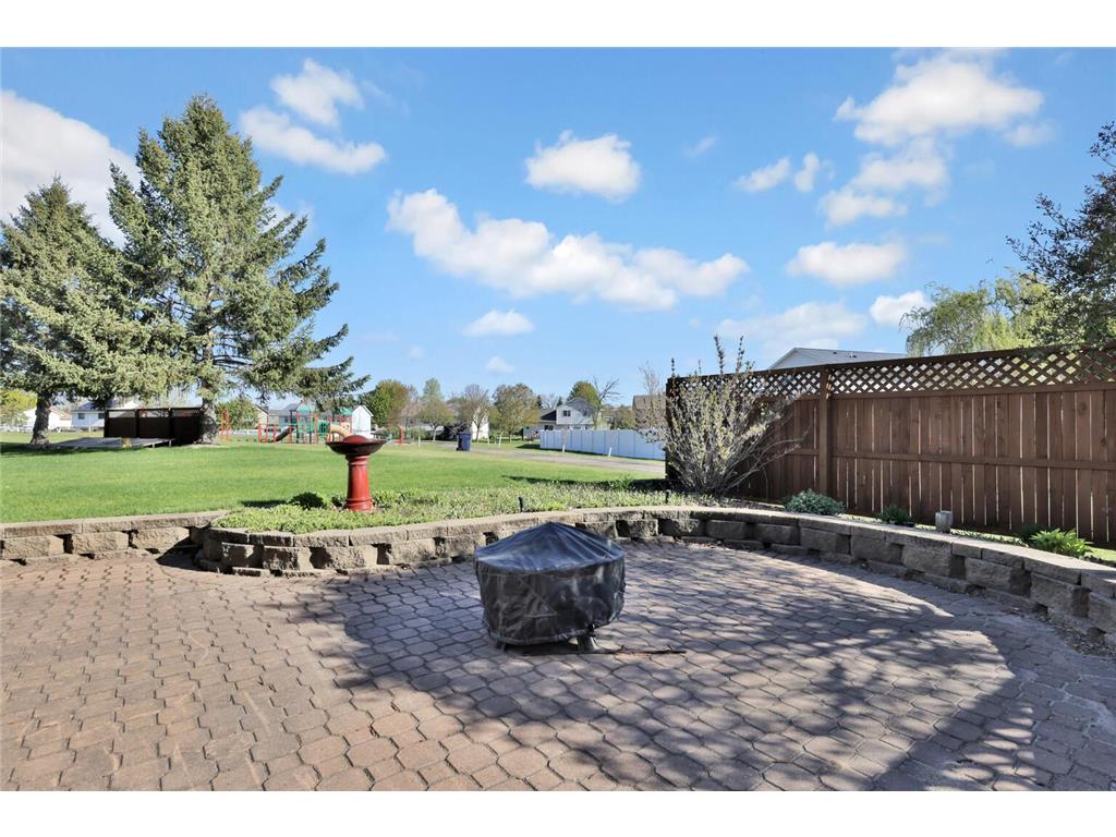 9161 N Kentucky Avenue N Brooklyn Park MN 55445 7062217 image19