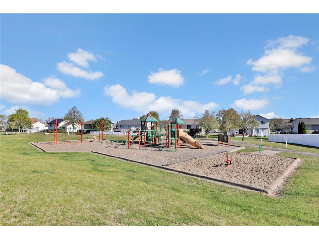 9161 N Kentucky Avenue N Brooklyn Park MN 55445 7062217 image22