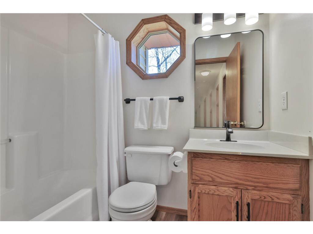 9161 N Kentucky Avenue N Brooklyn Park MN 55445 7062217 image45