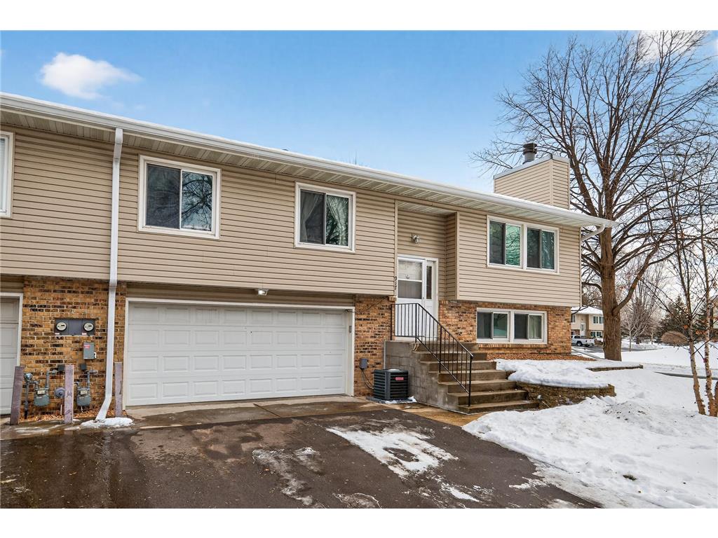 917 94th Avenue NE Blaine MN 55434 6821461 image1