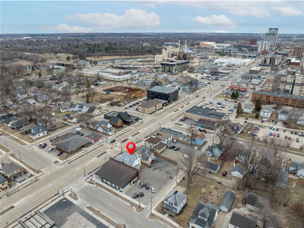 917 Broadway Avenue N Rochester MN 55906 7072023 image8
