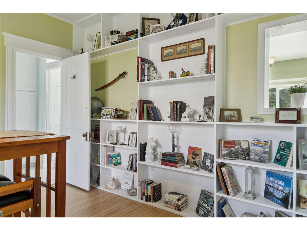 917 Division Street S Northfield MN 55057 6775220 image17