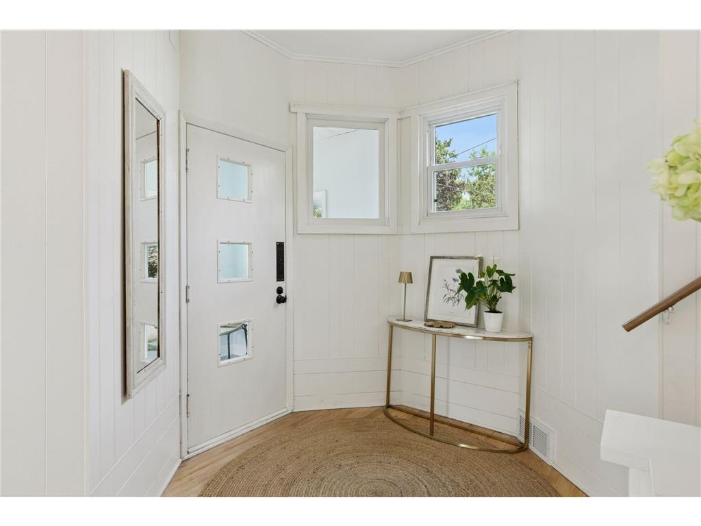 917 Division Street S Northfield MN 55057 6775220 image18