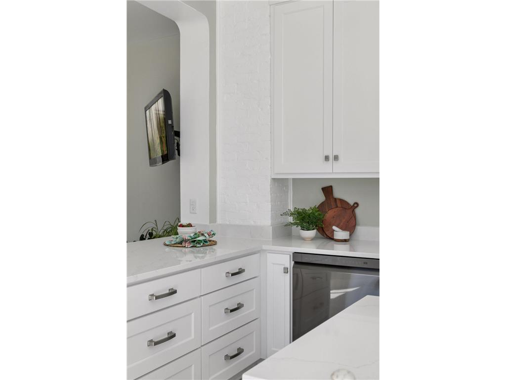 917 Division Street S Northfield MN 55057 6775220 image33