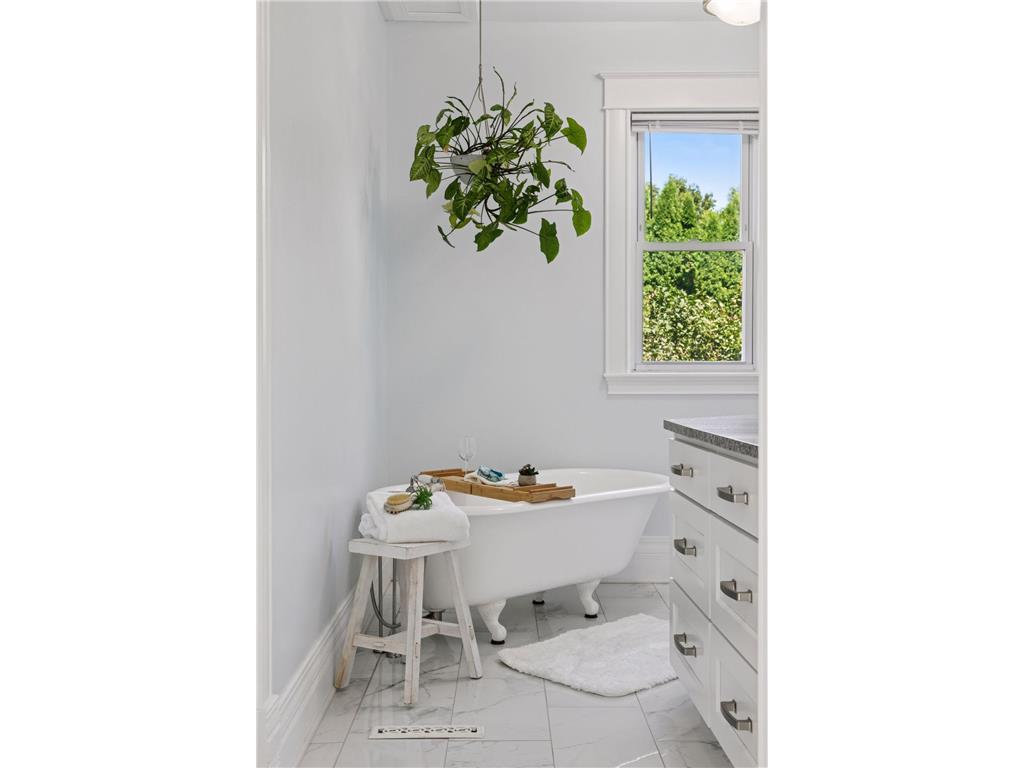 917 Division Street S Northfield MN 55057 6775220 image45