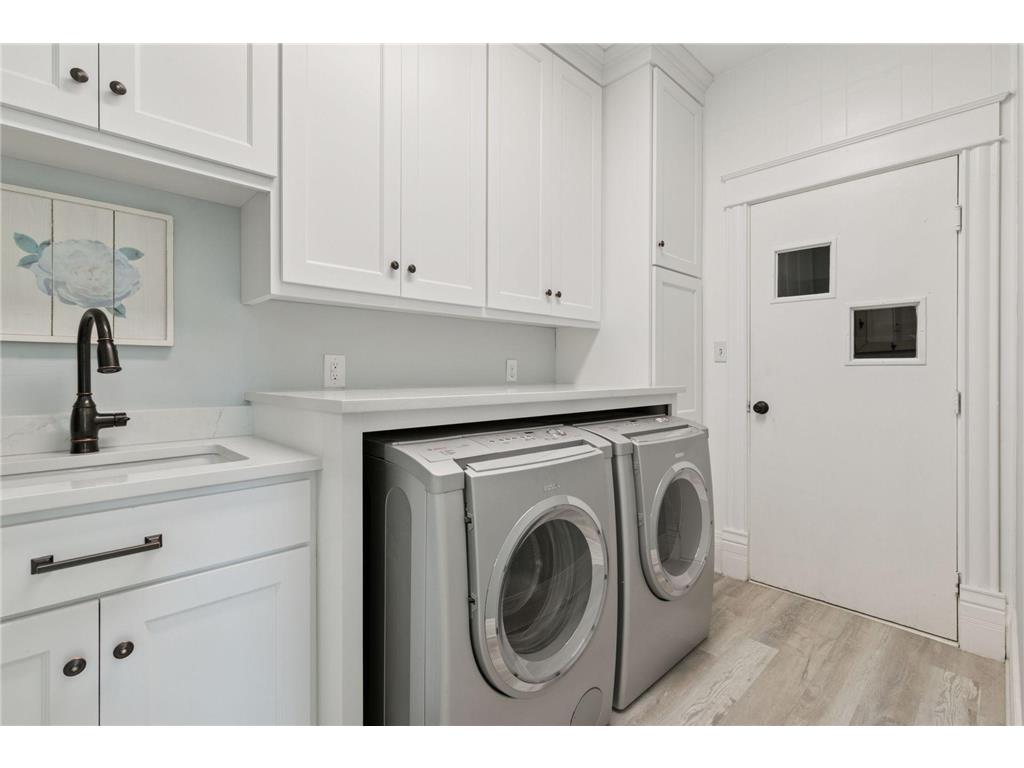 917 Division Street S Northfield MN 55057 6775220 image48