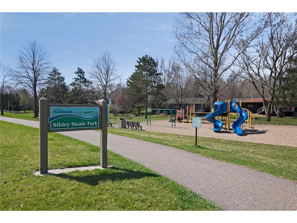 917 Division Street S Northfield MN 55057 6775220 image94