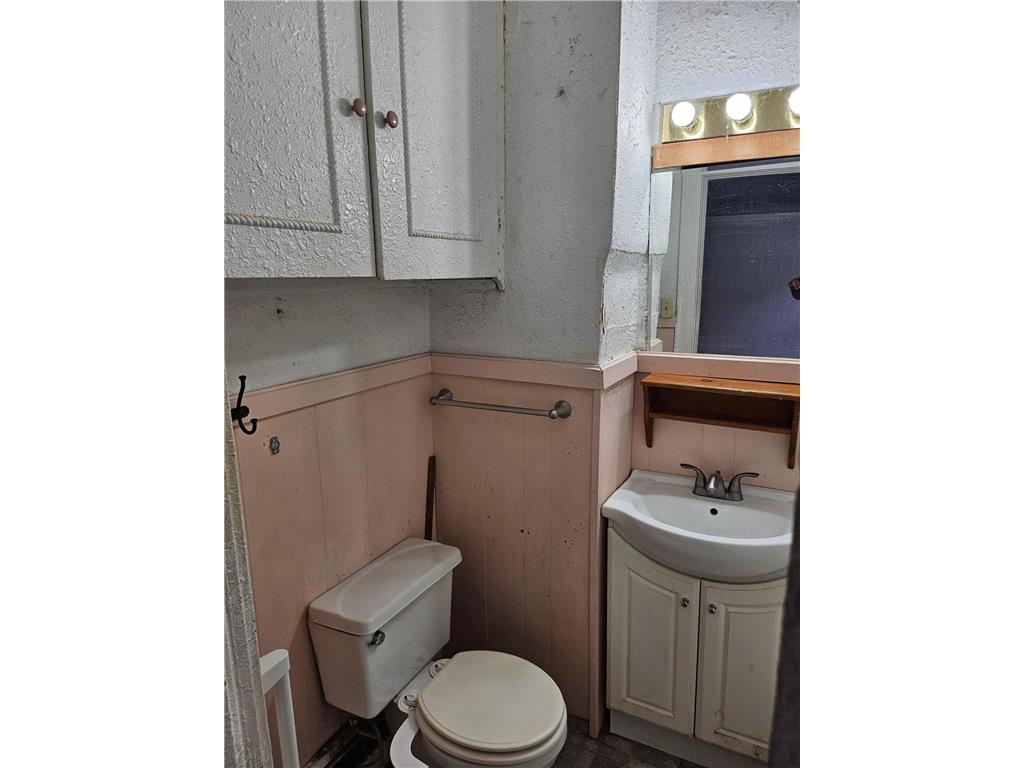 917 E 7th Street Duluth MN 55805 6818506 image10