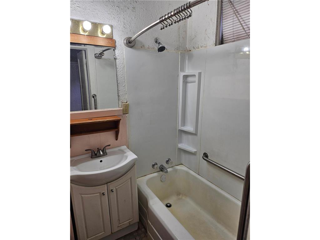 917 E 7th Street Duluth MN 55805 6818506 image9