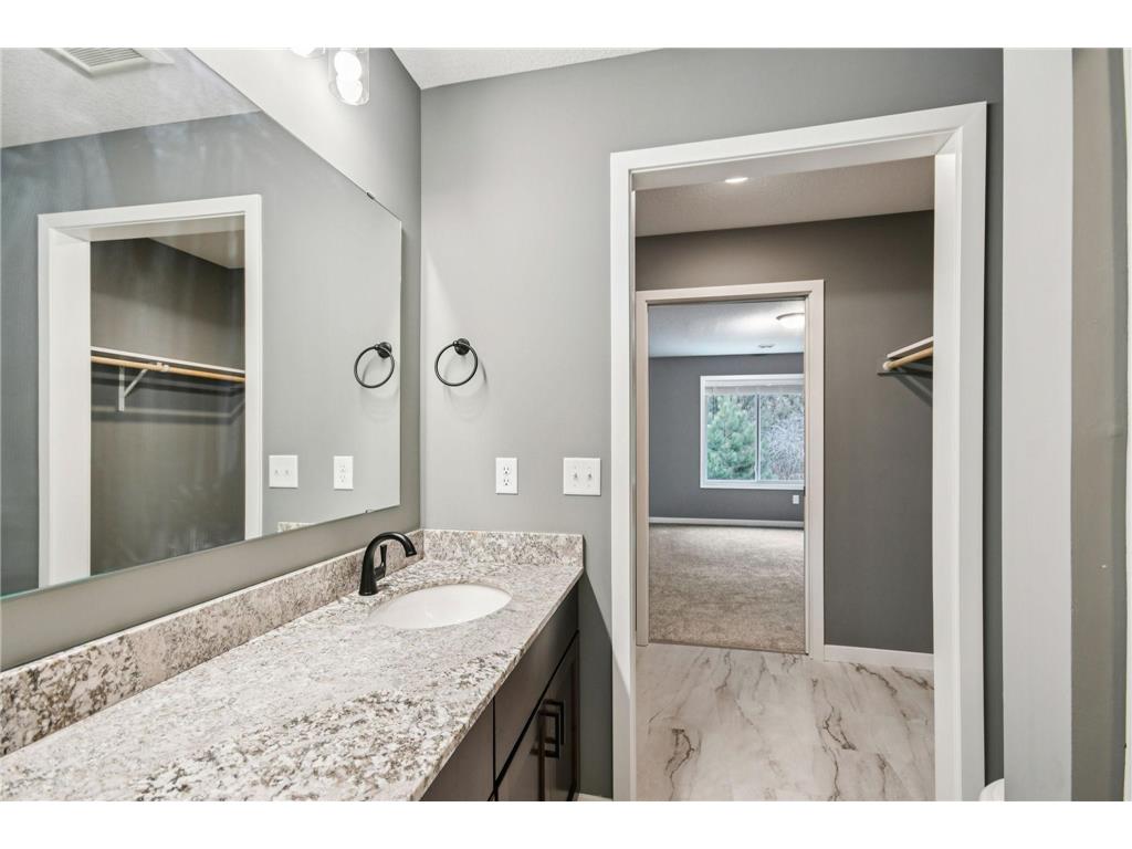 917 Gable Street Taylors Falls MN 55084 7005852 image12