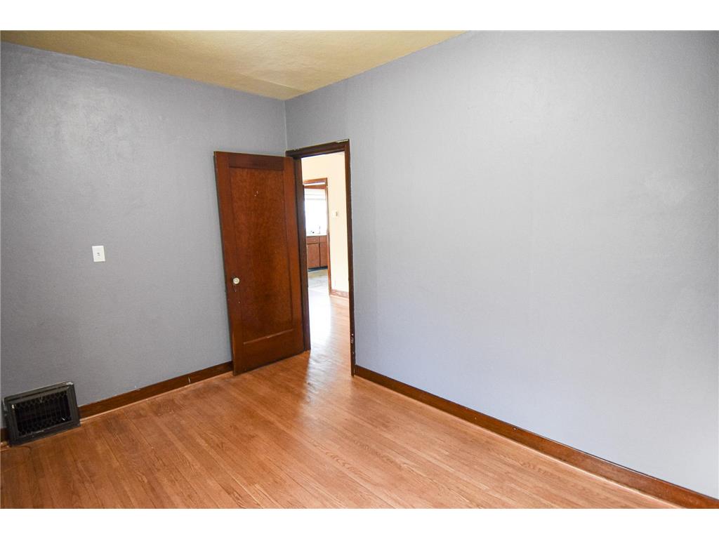 917 Main Avenue N Thief River Falls MN 56701 7044822 image11