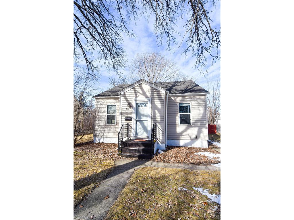 917 Main Avenue N Thief River Falls MN 56701 7044822 image2