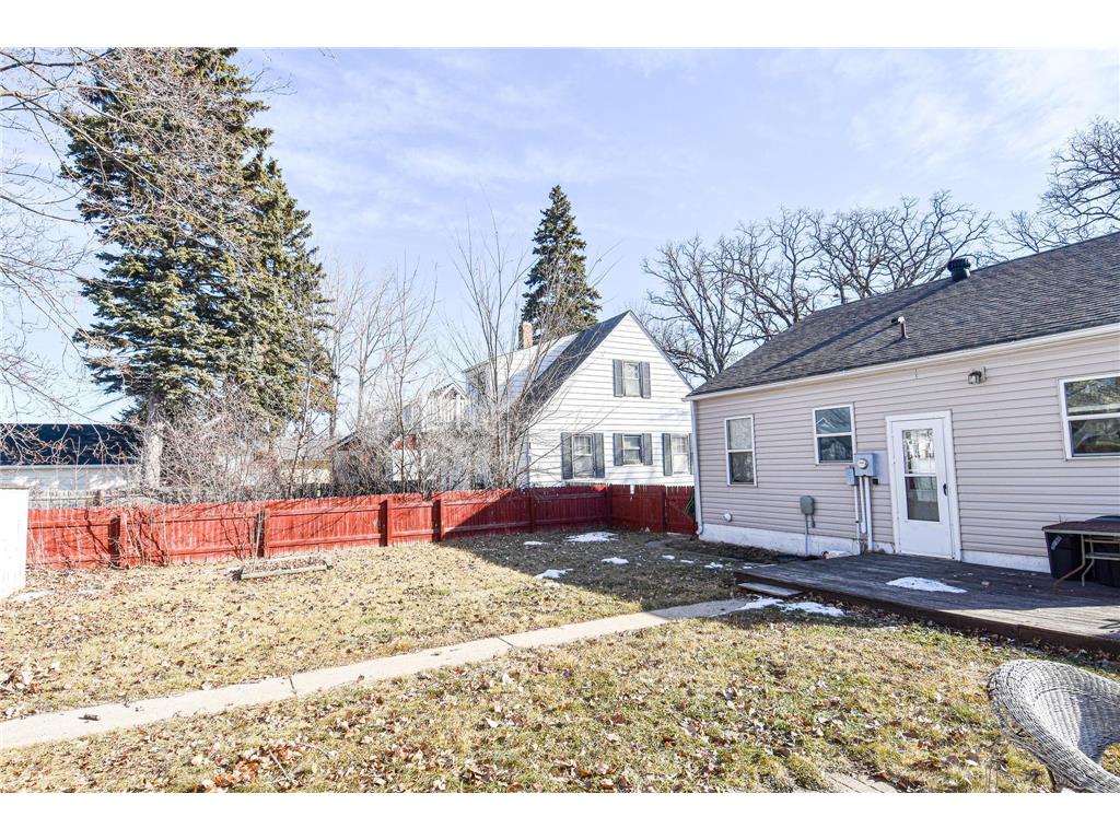 917 Main Avenue N Thief River Falls MN 56701 7044822 image29
