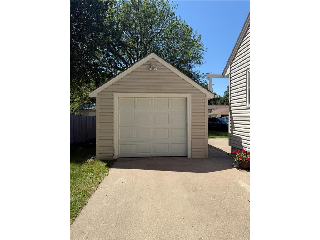 917 N Mckenzie Street Luverne MN 56156 7092175 image35