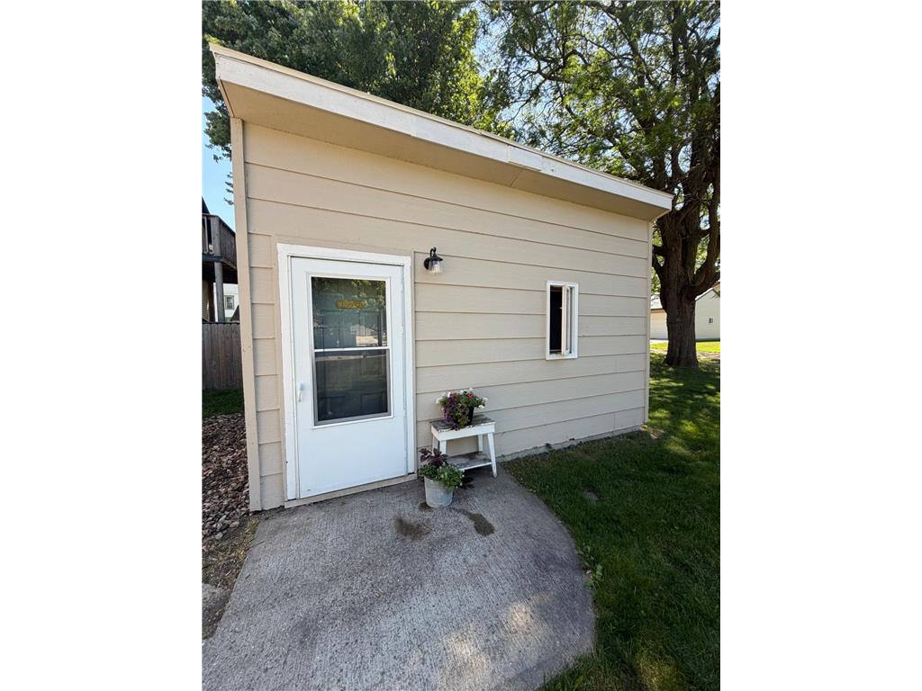 917 N Mckenzie Street Luverne MN 56156 7092175 image39