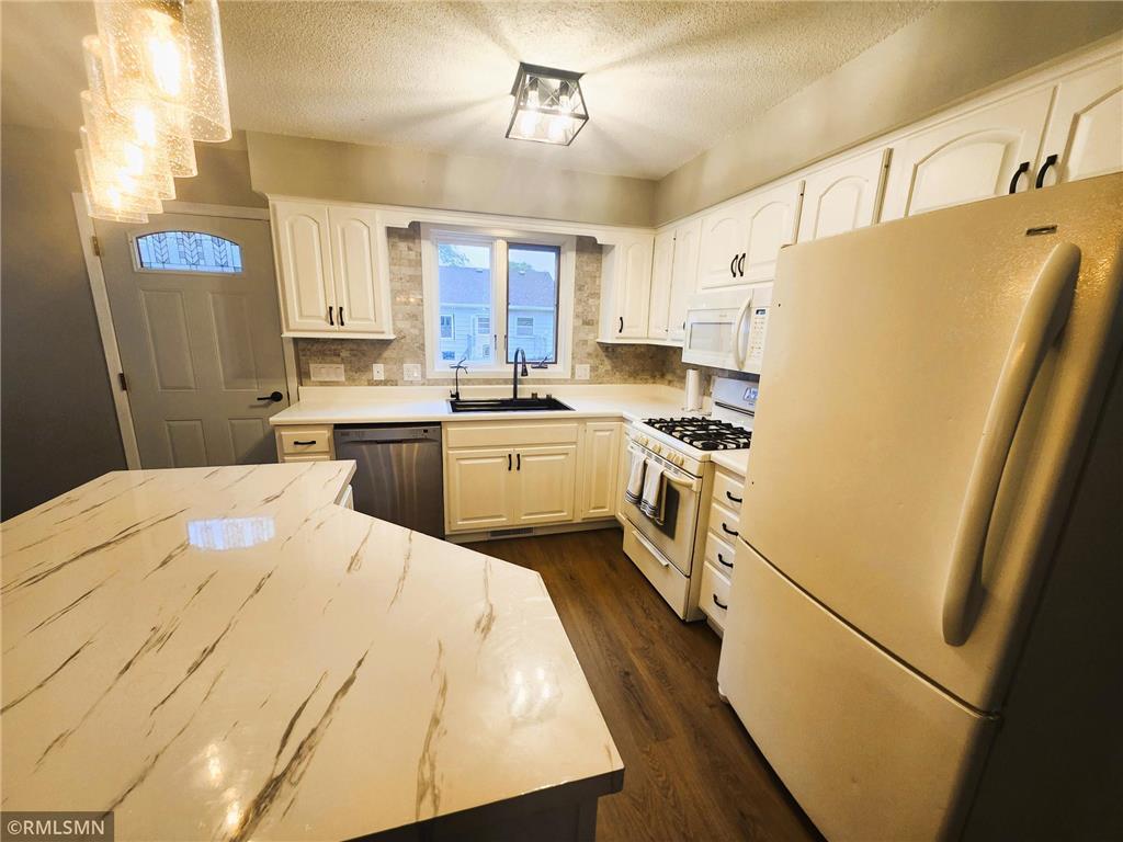 917 N Valley Street New Ulm MN 56073 7097470 image17