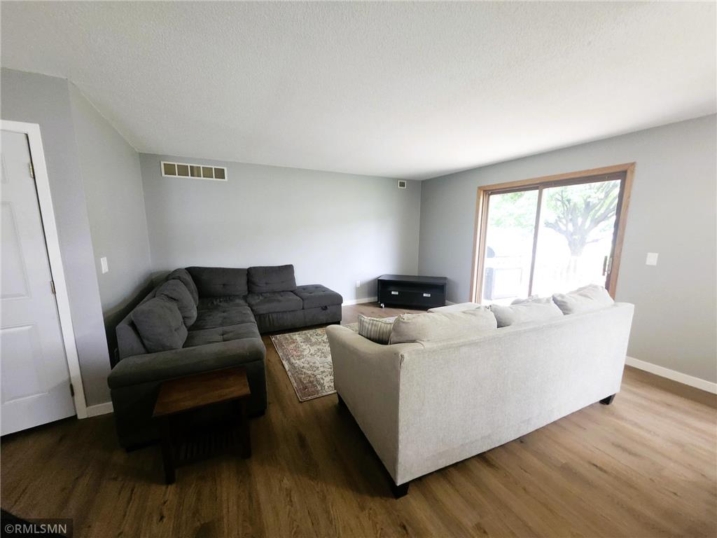 917 N Valley Street New Ulm MN 56073 7097470 image4