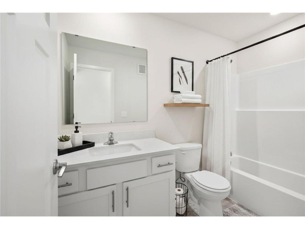 917 Spruce Street N Cambridge MN 55008 7061659 image13