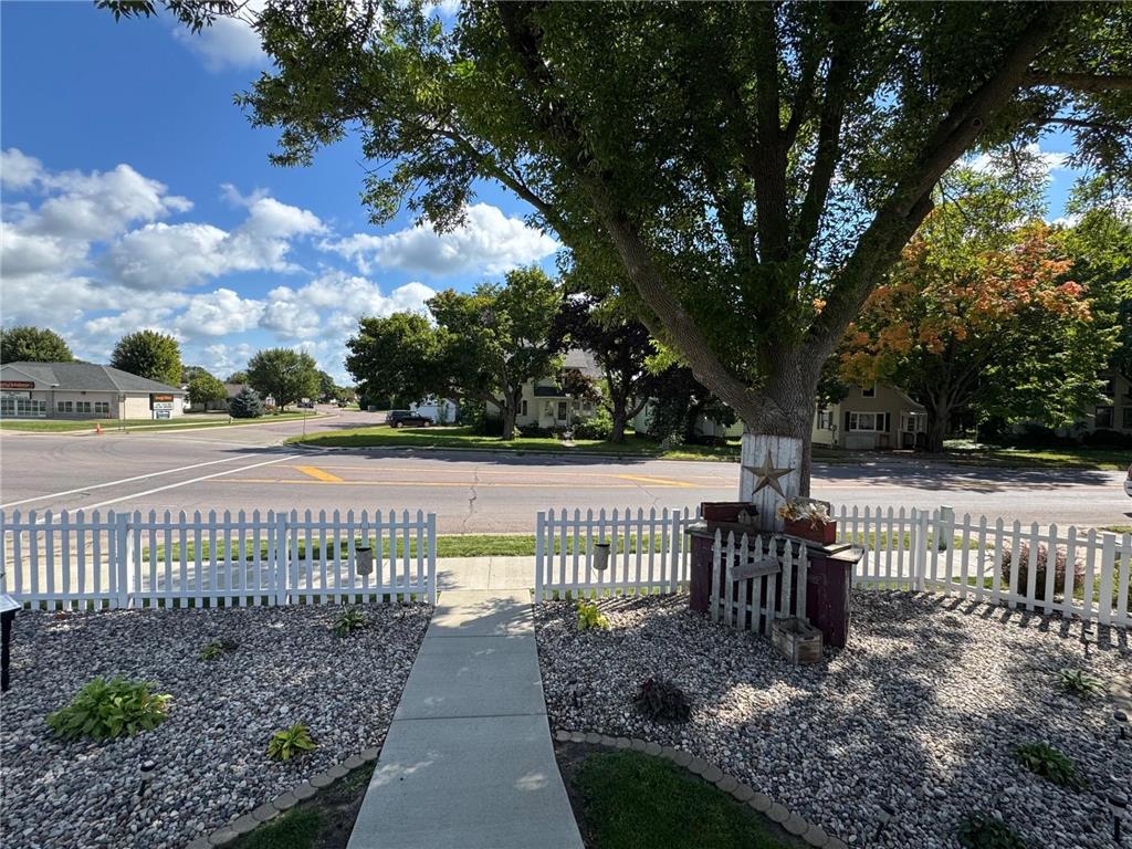 917 State Street N Waseca MN 56093 6785650 image17