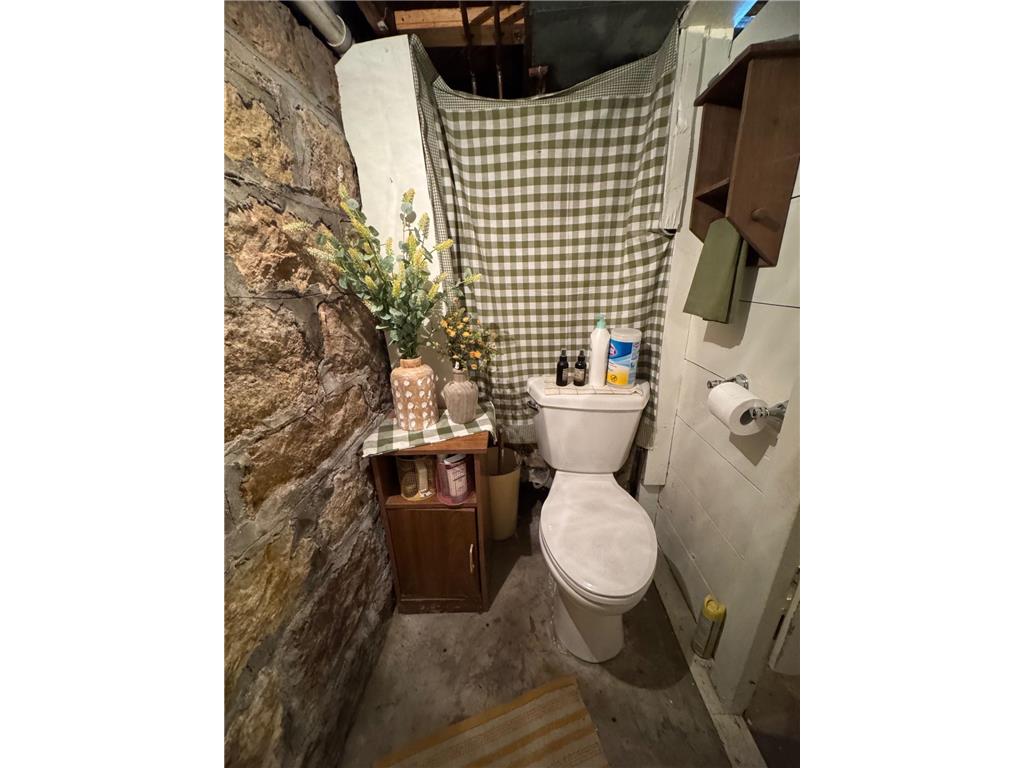 917 State Street N Waseca MN 56093 6785650 image22