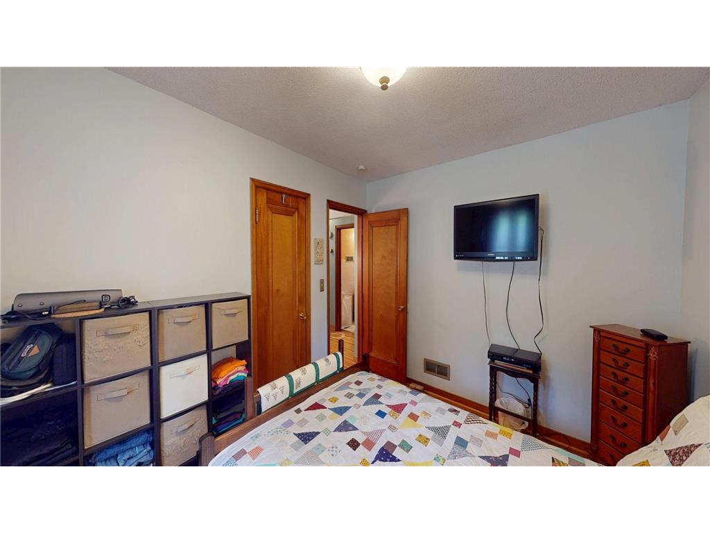 917 Valley Avenue Albert Lea MN 56007 7081172 image11