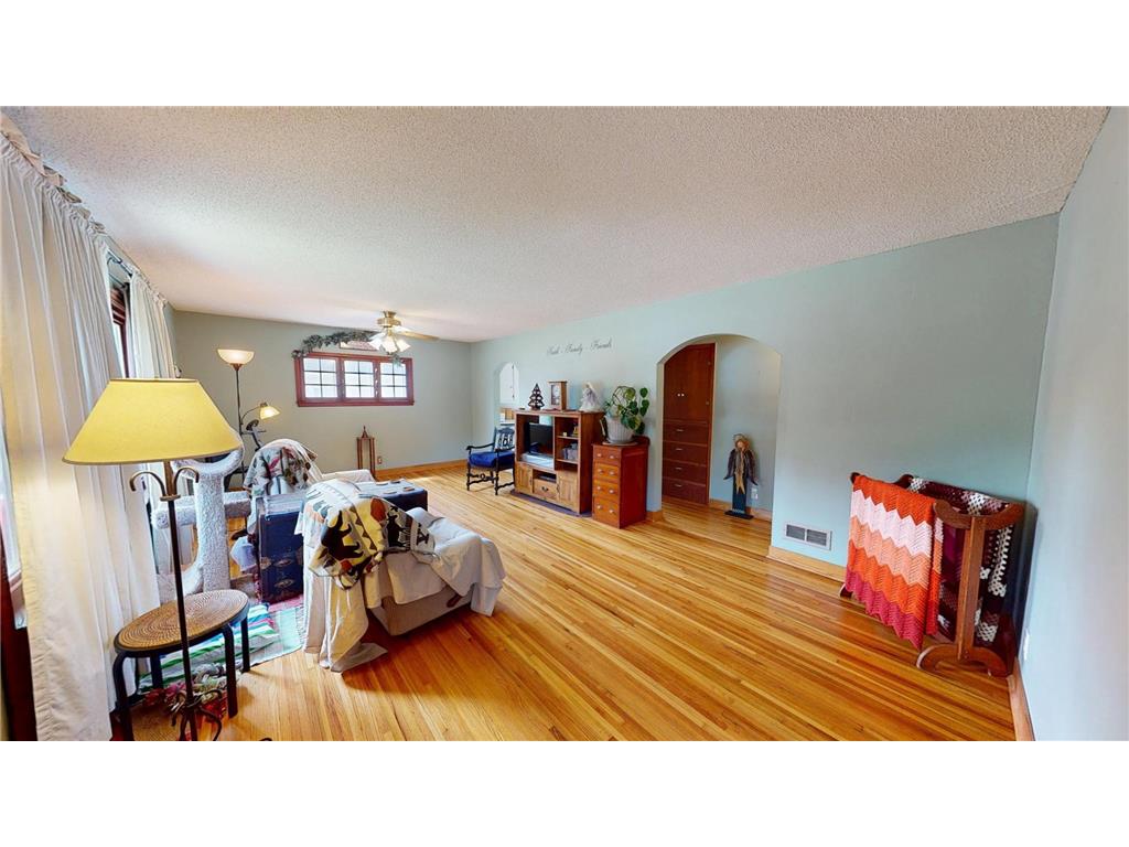 917 Valley Avenue Albert Lea MN 56007 7081172 image2