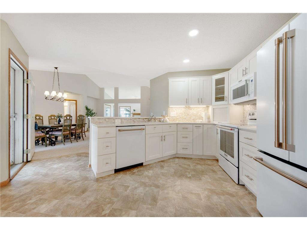 9176 Larkspur Glade Maple Grove MN 55311 6573566 image1