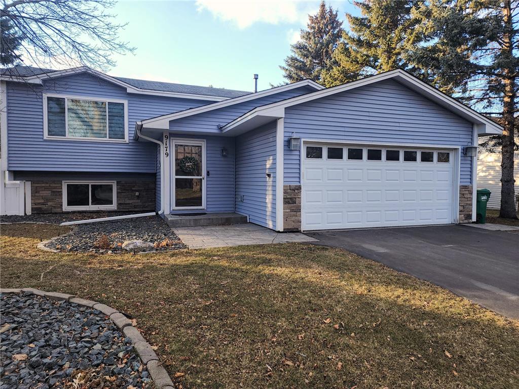 9179 Larch Lane N Maple Grove MN 55369 6645237 image1