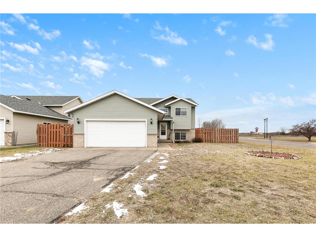 918 11th Street S Sartell MN 56377 6473843 image1