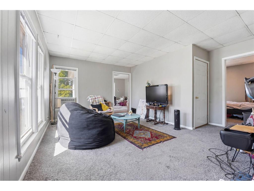918 18 1/2 Avenue NE Minneapolis MN 55418 7062786 image16