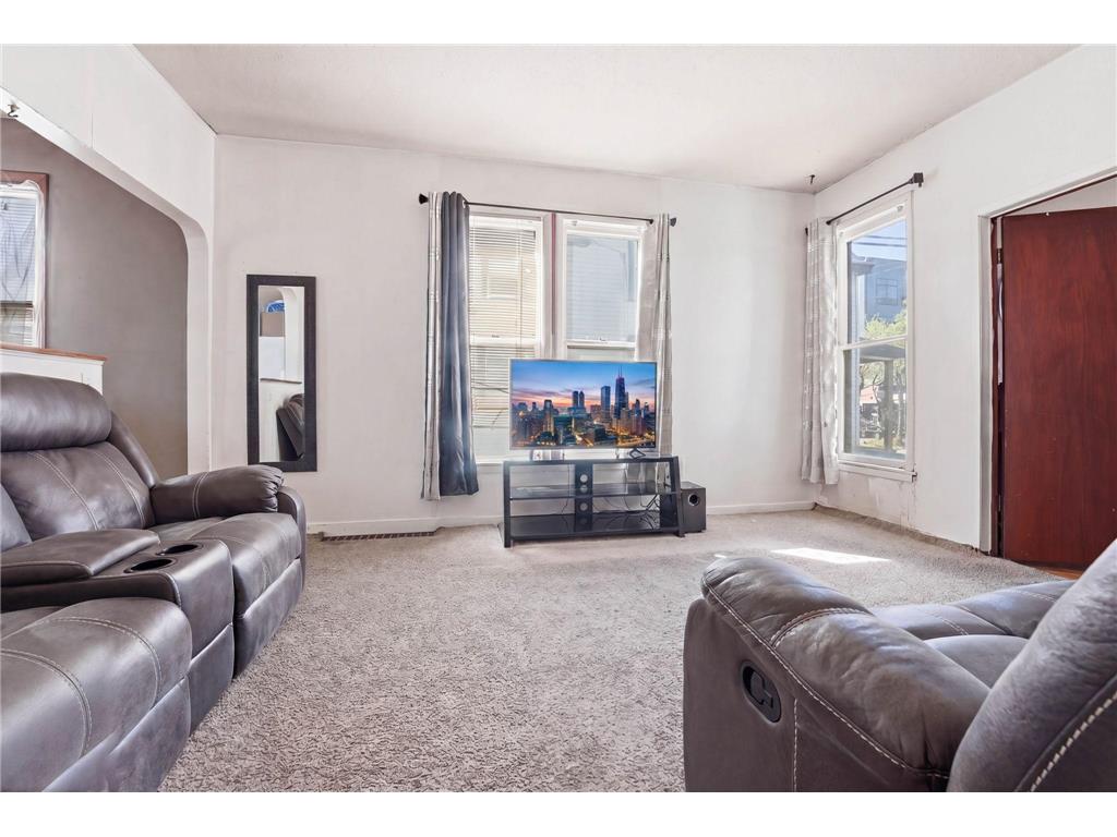 918 18 1/2 Avenue NE Minneapolis MN 55418 7062786 image3