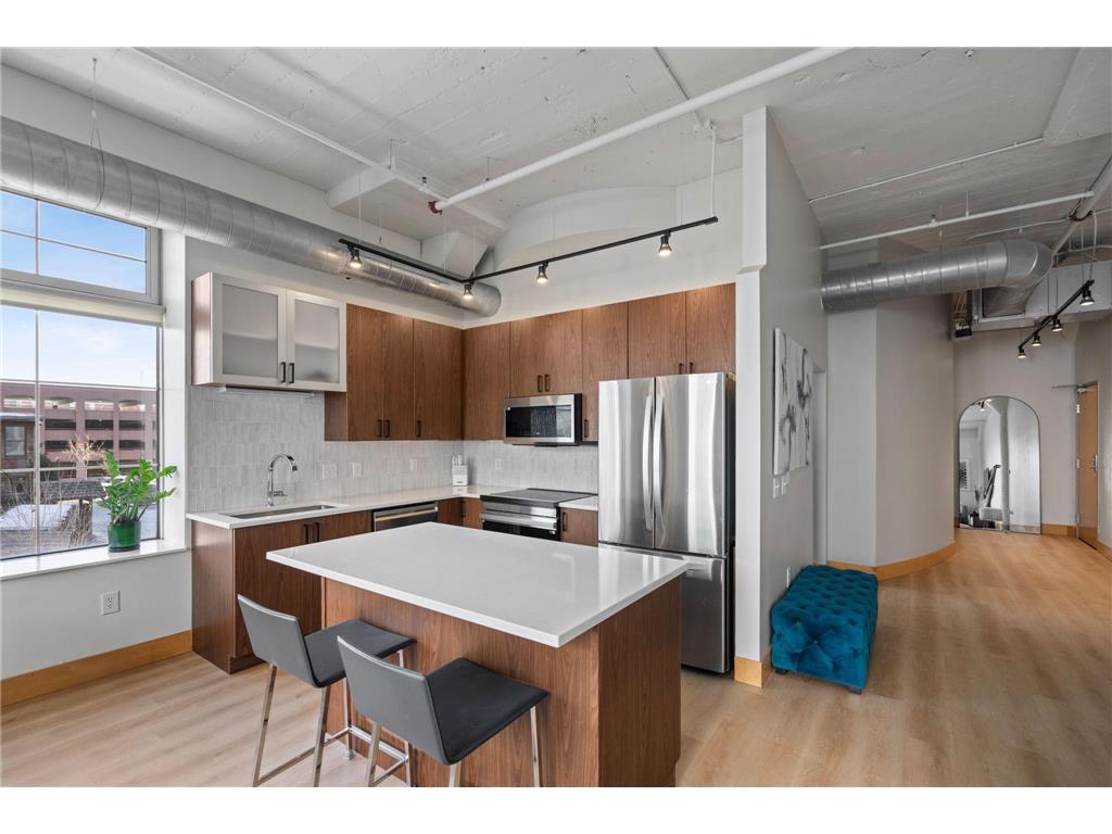 918 3rd Street N #211 Minneapolis MN 55401 7037369 image3