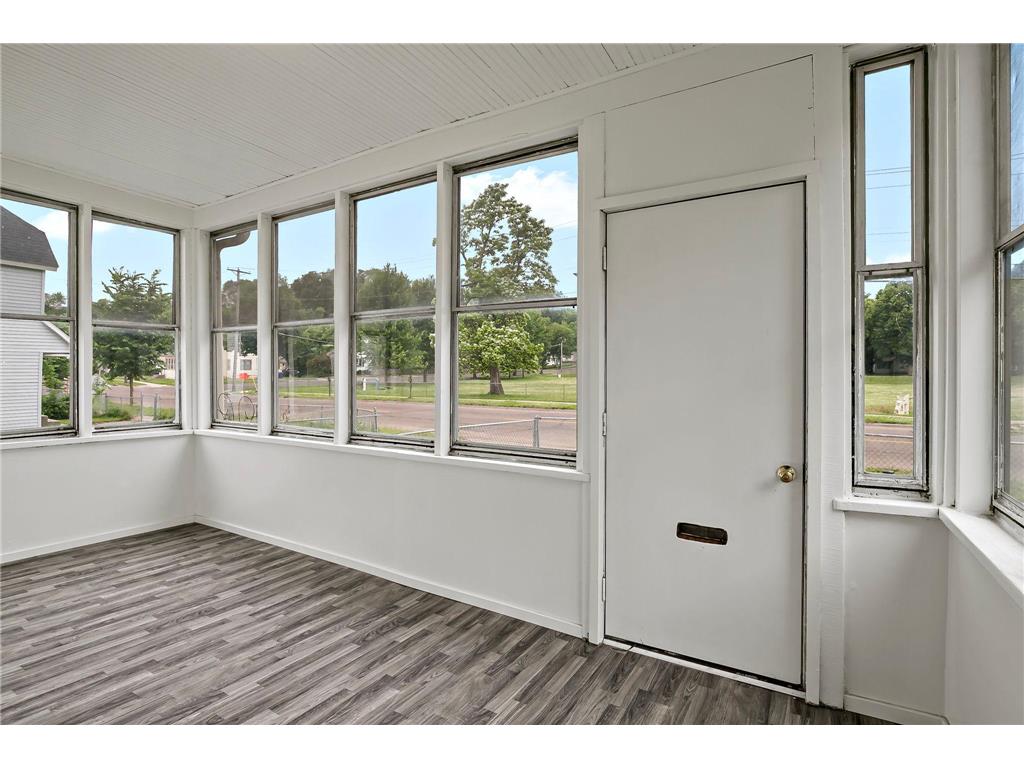 918 Edgerton Street Saint Paul MN 55130 7091246 image3