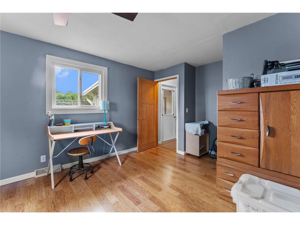 918 Geiger Street Osceola WI 54020 7097923 image20