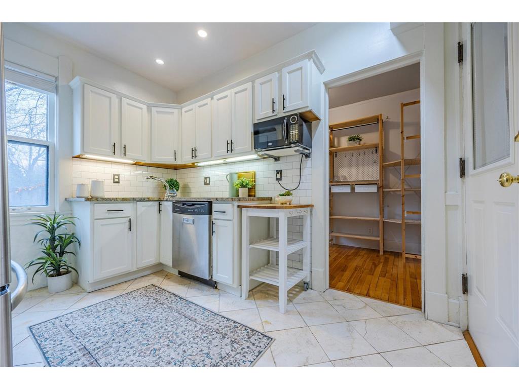918 Goodrich Avenue #A Saint Paul MN 55105 7027678 image36