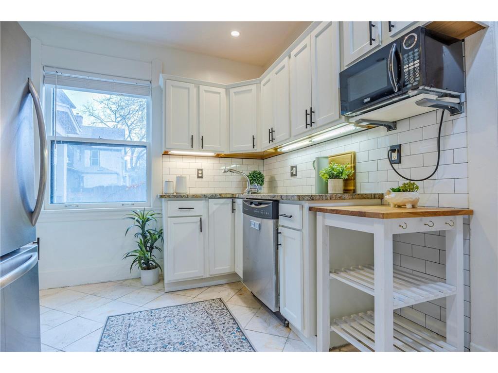 918 Goodrich Avenue #A Saint Paul MN 55105 7027678 image37