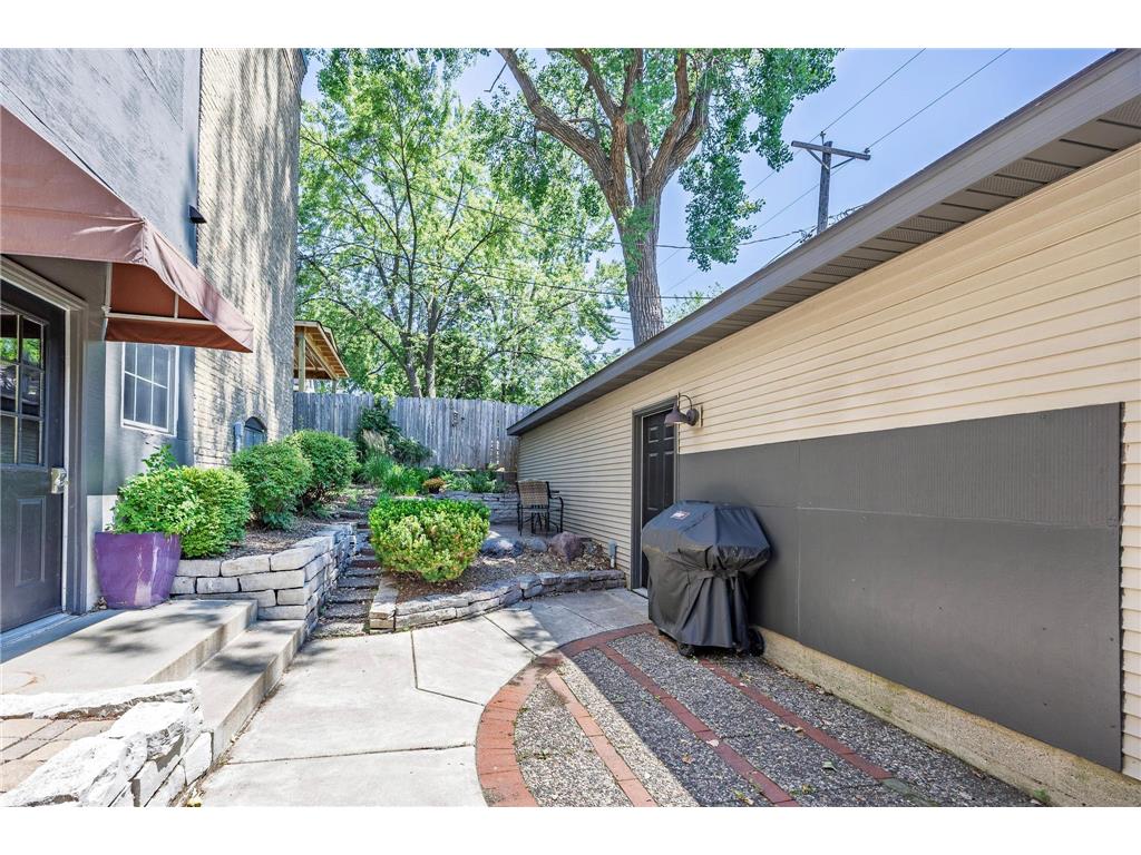 918 Goodrich Avenue #C Saint Paul MN 55105 7101726 image27