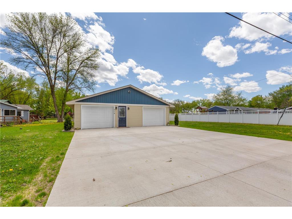 918 Marian Street Waterville MN 56096 - Tetonka 7039632 image4