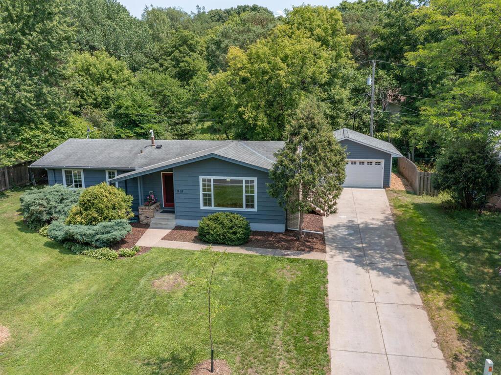 918 Mcknight Road N, Maplewood, MN 55119 MLS 6021348 Edina Realty