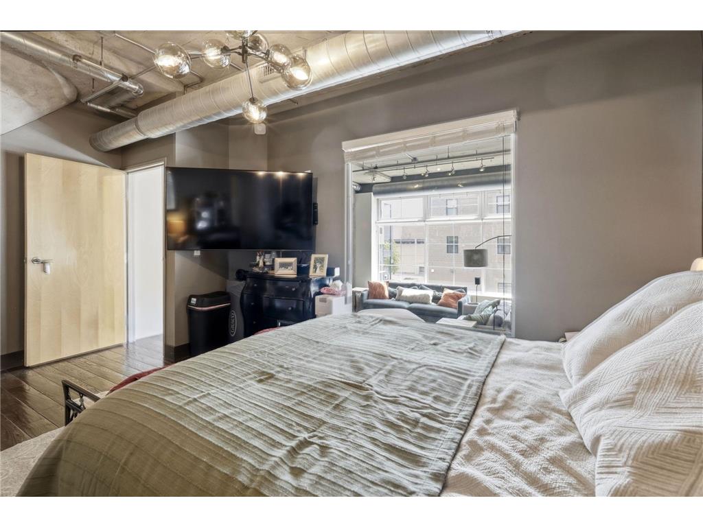 918 N 3rd Street #201 Minneapolis MN 55401 7078483 image24