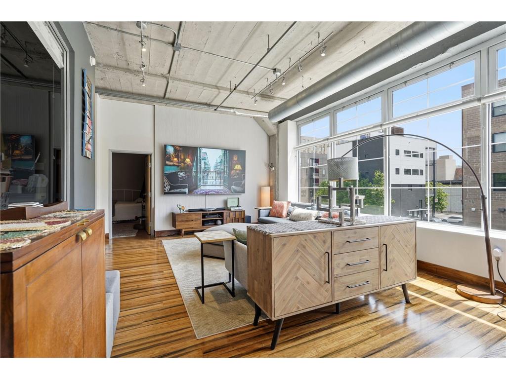 918 N 3rd Street #201 Minneapolis MN 55401 7078483 image7