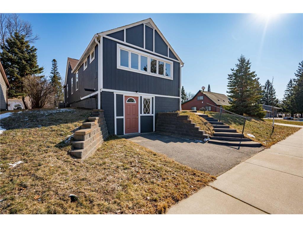 918 NW 4th Avenue Grand Rapids MN 55744 6484314 image1