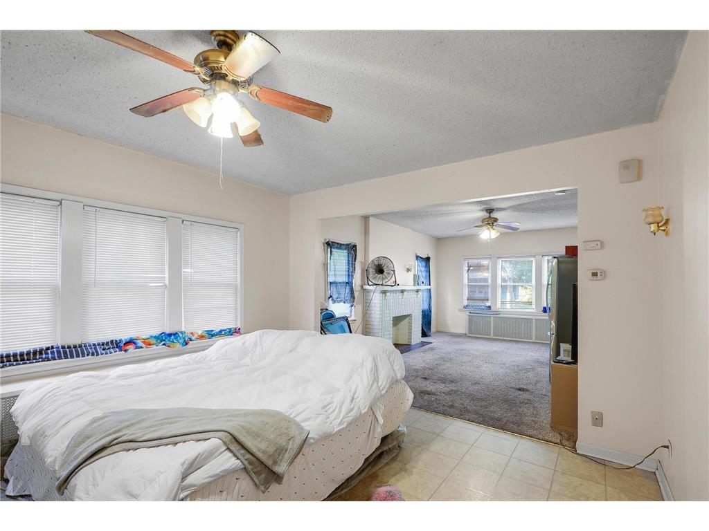 918 Queen Avenue N Minneapolis MN 55411 7013334 image15