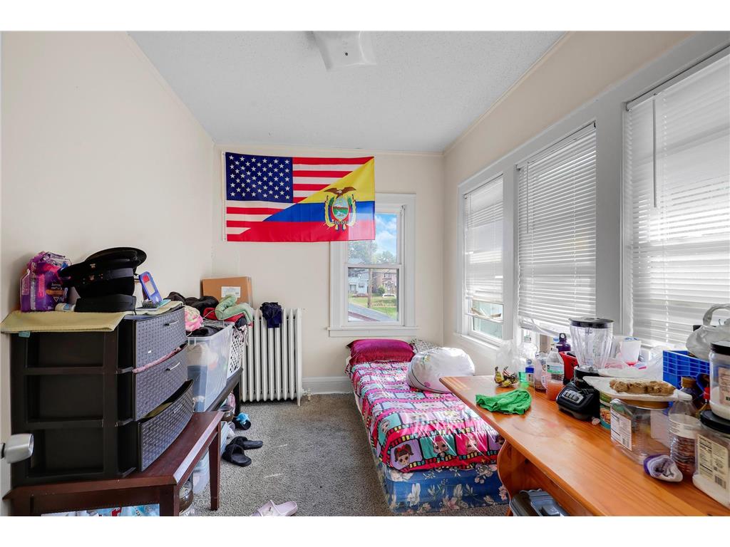 918 Queen Avenue N Minneapolis MN 55411 7013334 image23