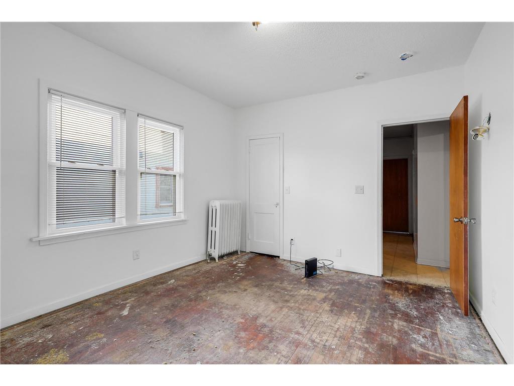 918 Queen Avenue N Minneapolis MN 55411 7013334 image28